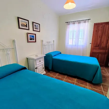 El Oasis De Castil Holiday home